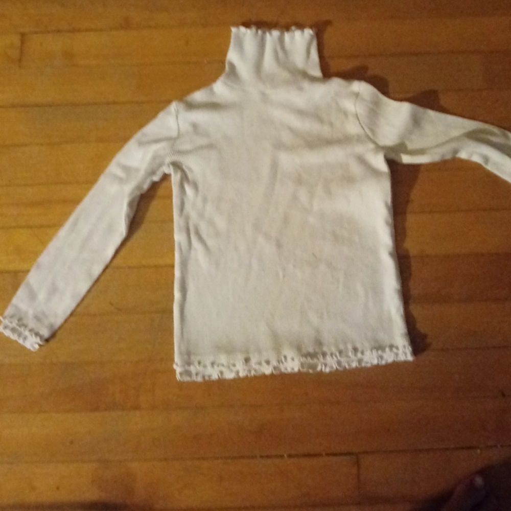 A vintage shrit